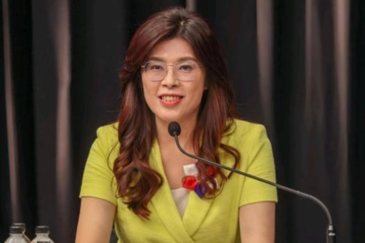 郑丽文这一招太高了！民进党当局有意阻扰郑丽文访问中国大陆，结果郑丽文反将一军称，