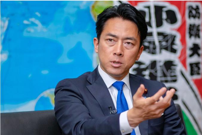 日本替南海仲裁吆喝，结果冲之鸟礁先成了，自己的软肋。 日本这次最难受的，不是