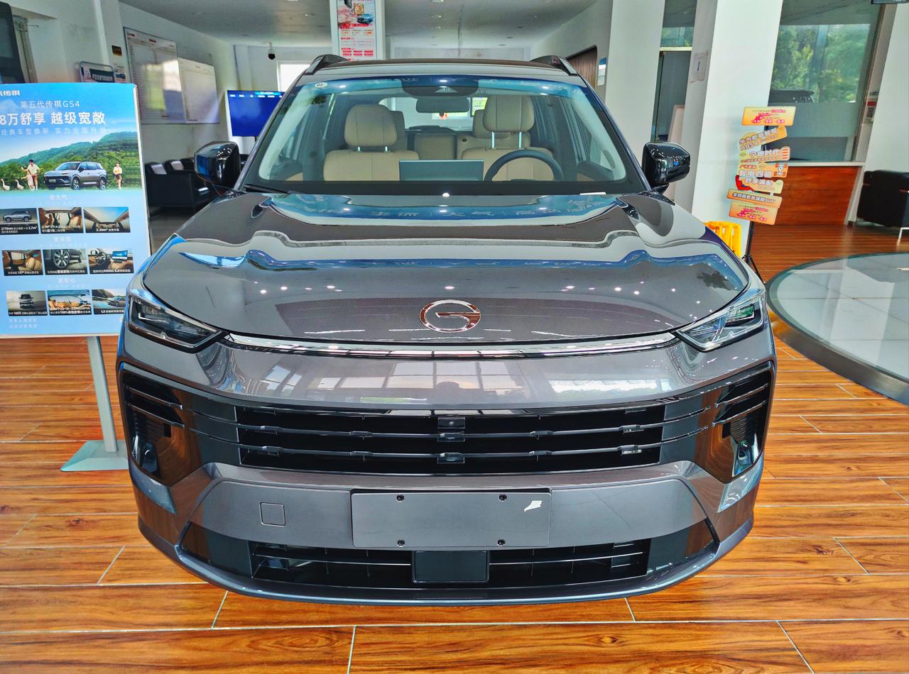 大五座燃油SUV《传祺GS4》第五代广汽传祺GS4焕新上市，作为拥有16