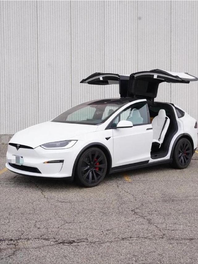 马斯克放大招！特斯拉经典旗舰ModelS/X官宣2026年4月起逐