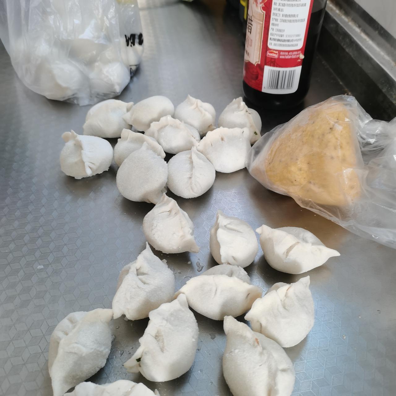 今天2025年11月22号的早点因为我血糖有点高，空腹6.8，歺后10左右，八