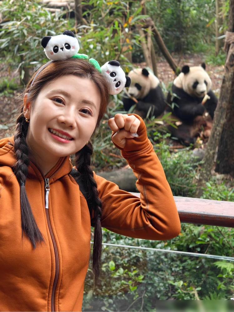 我大概能理解了福原爱为什么在这个时候公布再婚怀孕了，原因有这两点：以前总觉得