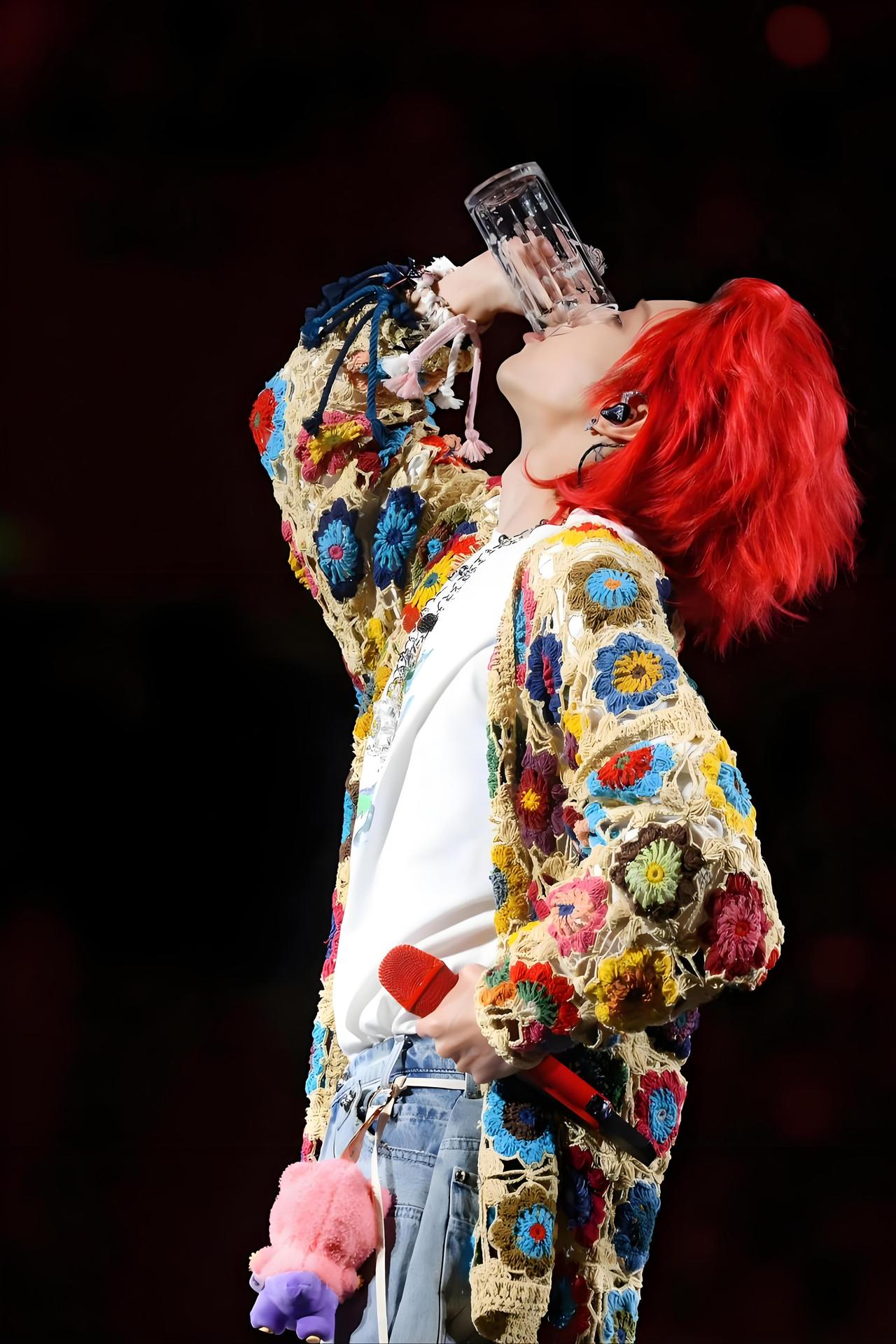 华晨宇抚仙湖演唱会紧急叫停！生态底线，绝不惯着流量资本干得漂亮！华晨宇筹备