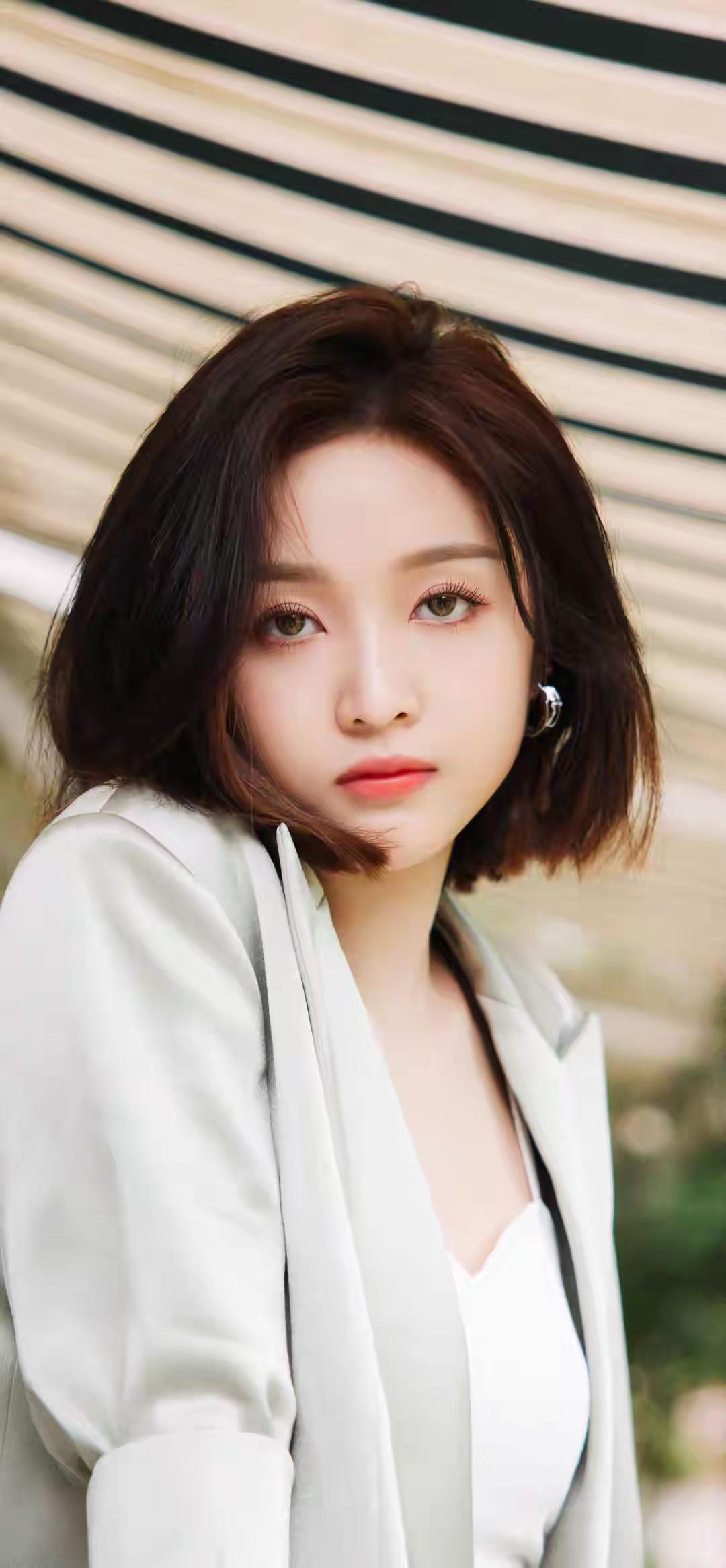 吴宣仪天南地北大拜年