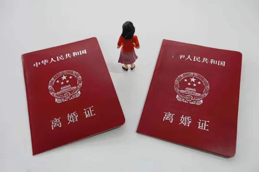 现在的婚恋观真的让人看不懂！今天结婚明天离婚跟闹着玩似的，多少家庭被折腾得鸡