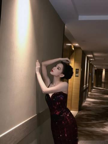 程潇好标准的东方美人程潇大光明美成啥了大光明造型真的太考验骨相了！程潇完全ho