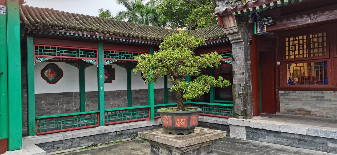 劵商股我在4月8号就已经说了：券商股现在已经开始启动了，因为说的太直白了，被关