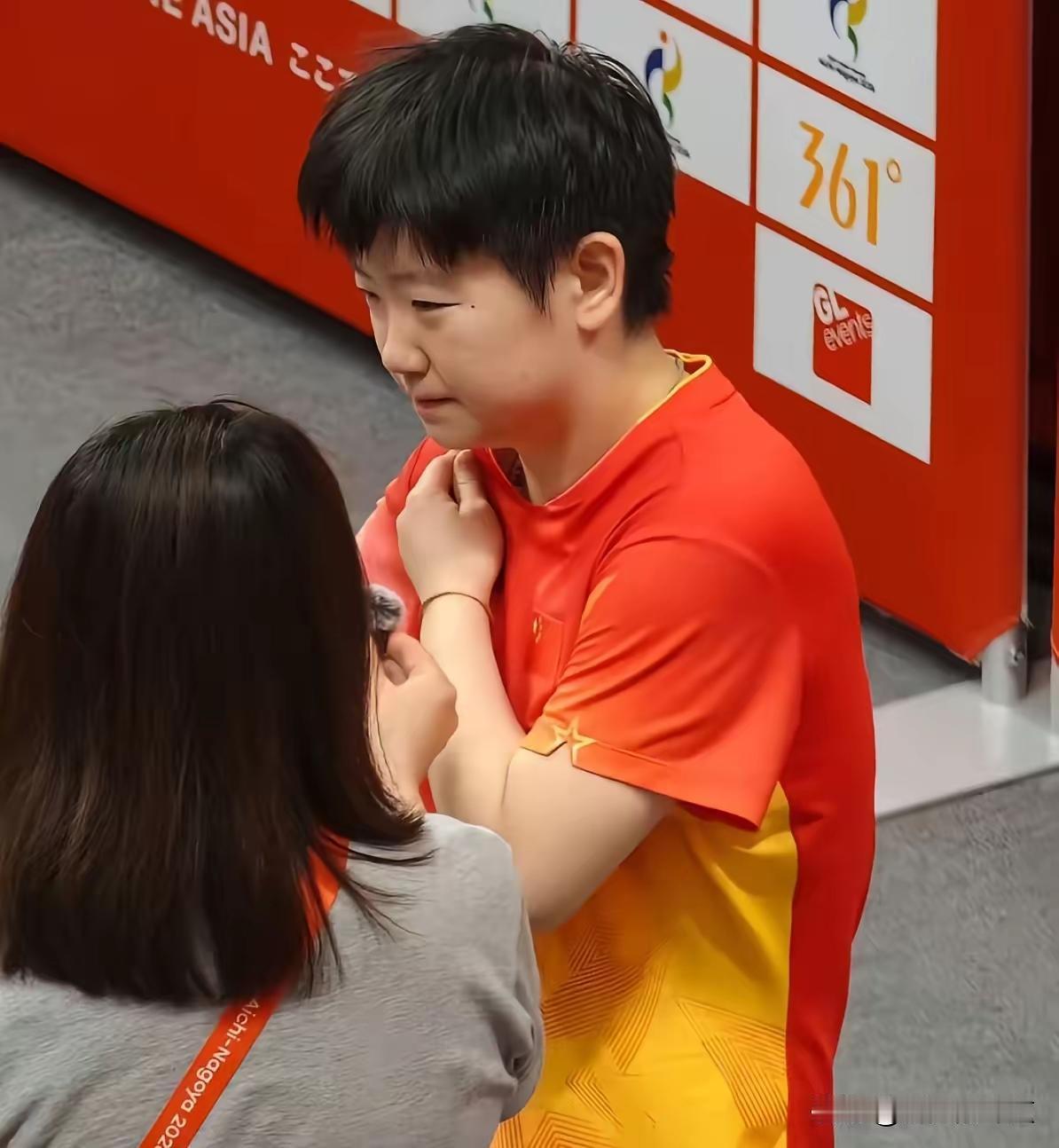 中国大满贯如果莎莎真的退不了，还好王楚钦因伤退赛退了混双，莎莎这次大满贯只打女单