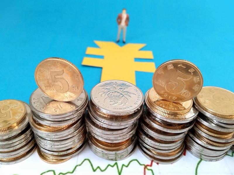 慢慢加油才是投资王道！“慢慢加油，长期持有”是投资的至理名言，巴菲特就强调买