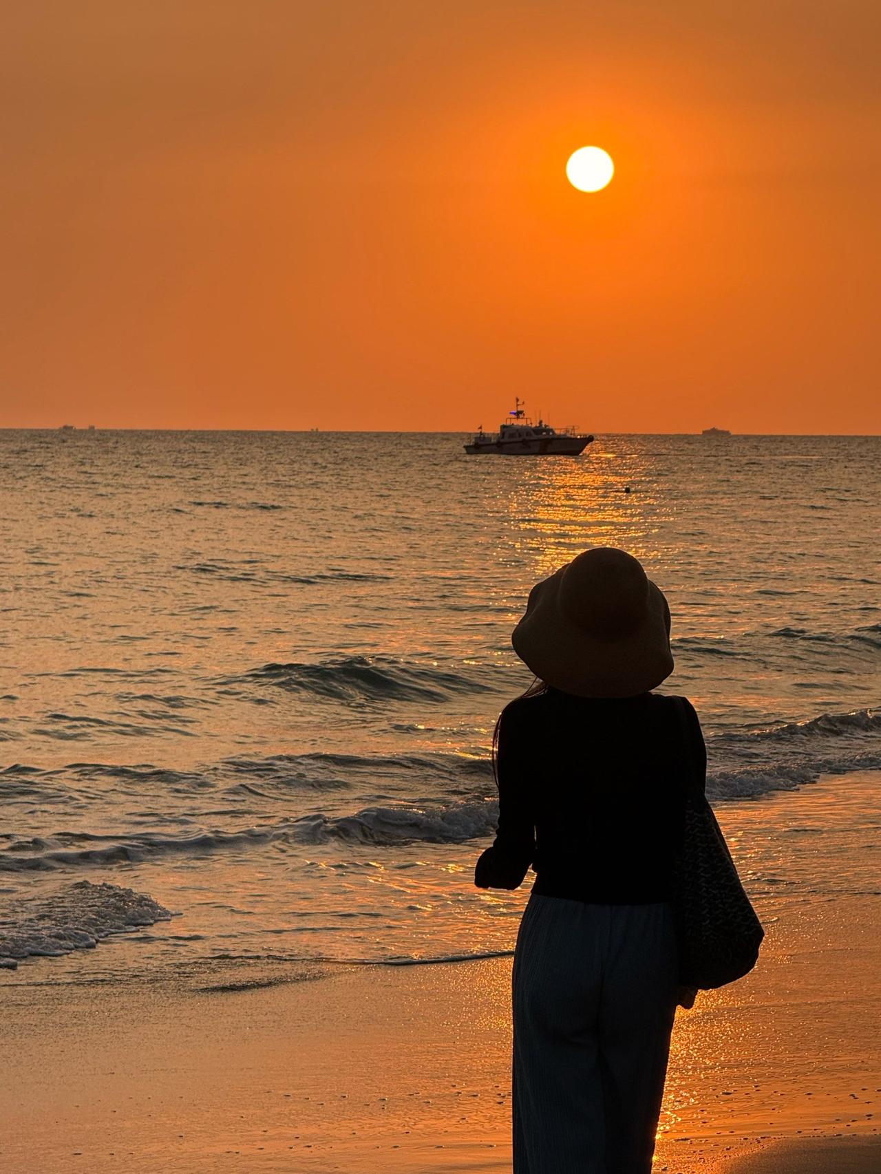 很有智慧的一段话:“永远不要觉得尴尬和丢脸，也不要因为别人的一句话就难过一整天，