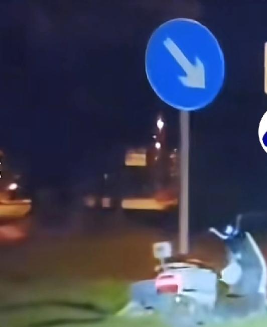 出去旅游就不需要好心一位东北的朋友在海南旅游的时候，夜间开车发现路边地上有一辆