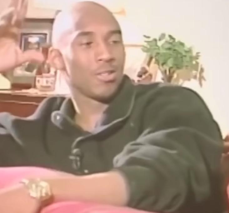科比：我不想被当作明星，我待人友善！在1996年，科比刚进入联盟接受采访，谈及