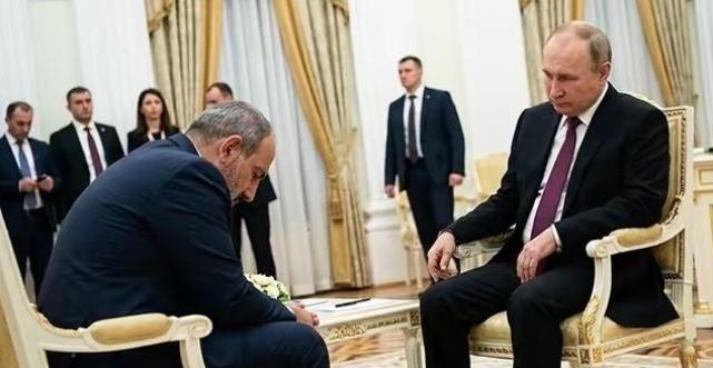 “想两边都占便宜，没门！”帕希尼扬这次去莫斯科，说白了就是去“求复合”的。但普