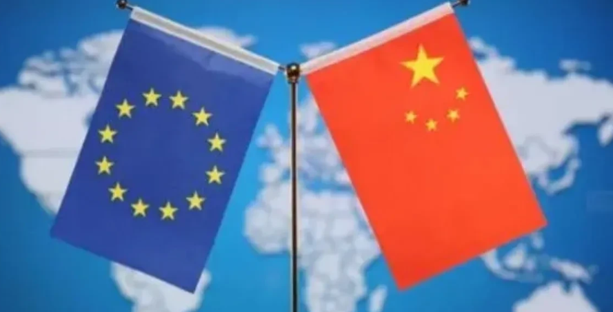 眼看没有等到我们的让步，欧洲驻华大使站出来对我们施压了！5月24日，根据法新社报