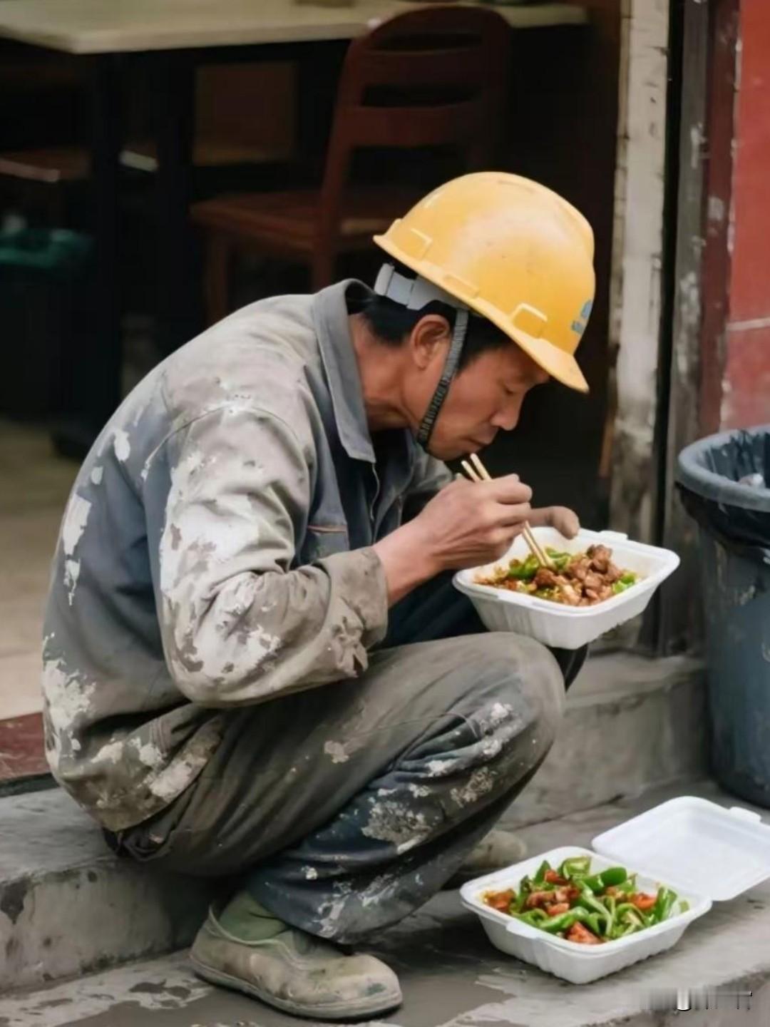 “不发财都难！”重庆一农民工大哥来到一超市转了一圈后，什么也没买就走了，谁知，次