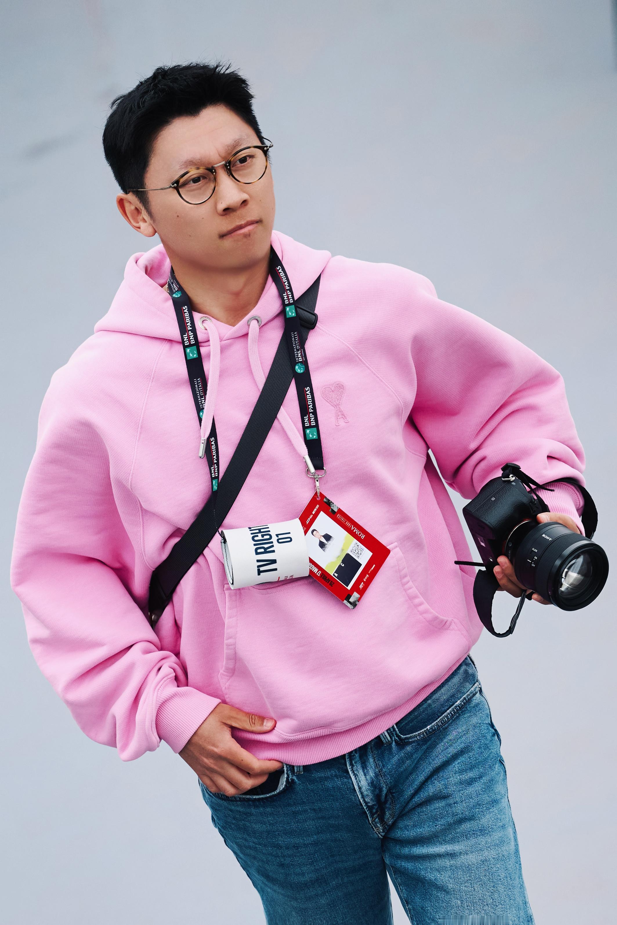 昨天的工作照，来自。泡老师出品必属精品👍