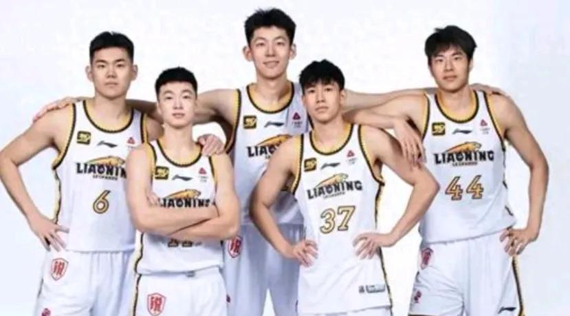 辽宁U22男篮95:83战胜江西由于转播信号不好，我们看的不很清楚，队员号码也