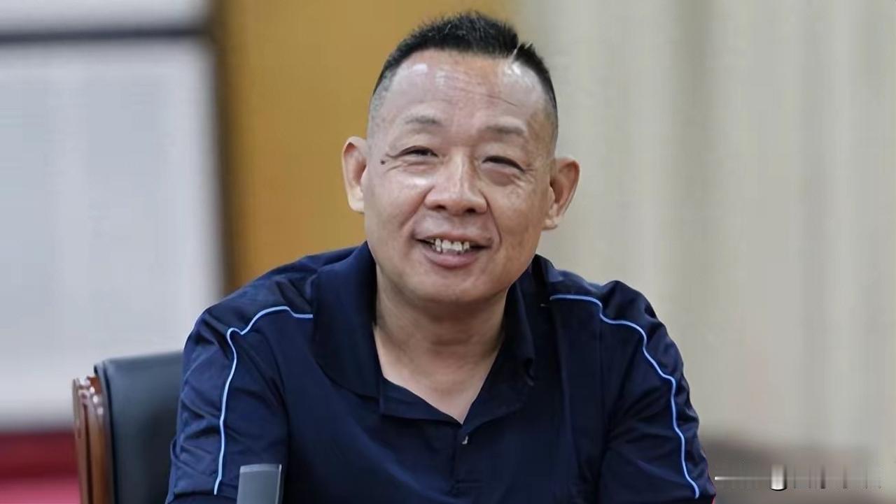 所有给胖东来供货的人，对它是既“爱”又“恨”，不管你的腕儿有多大，都一视同仁。