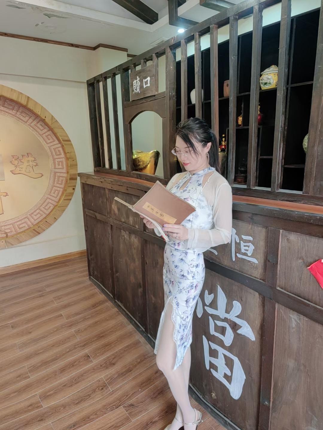 开心😃。
