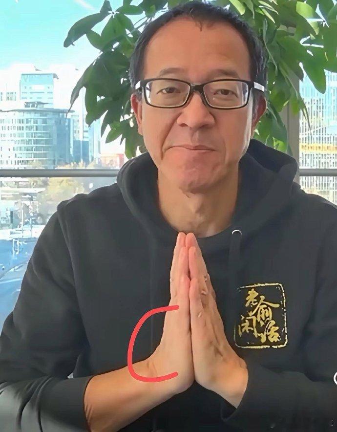 这下完了，东方甄选直播间又被挤爆了！连俞敏洪都不得不出来道歉，咱就说什么流