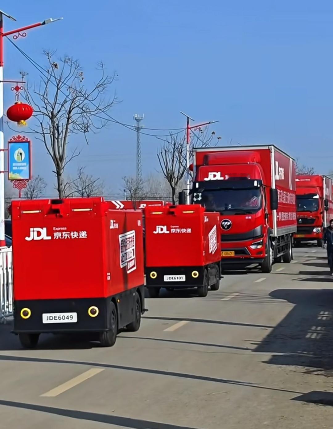 村民们当时凑了500元和76个鸡蛋，而强哥的回馈，一年比一年丰厚！今年江苏宿