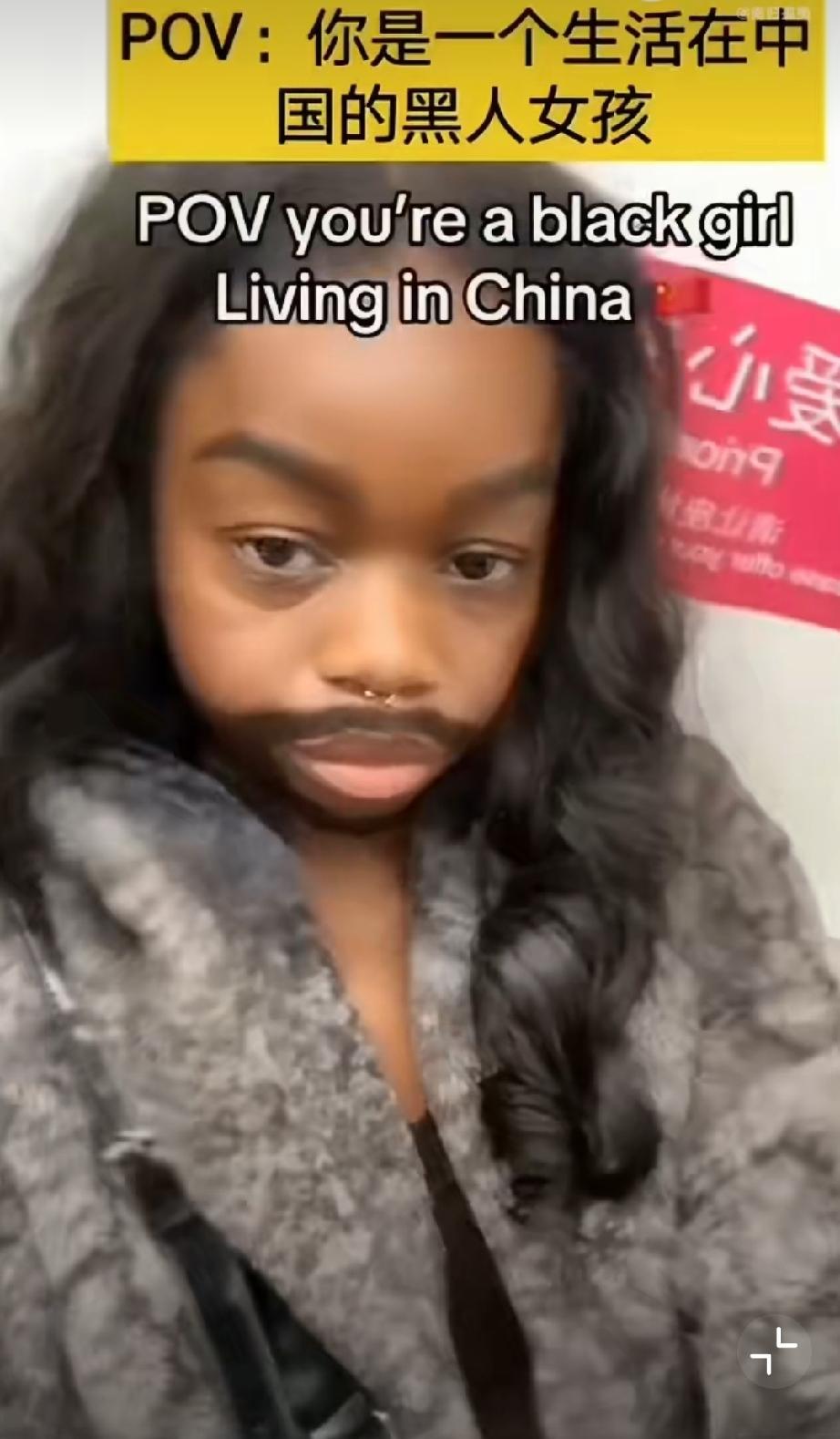 太玻璃心了吧！这个老外在地铁上占了爱心专座，居然还发视频控诉中国人不坐她旁边，这