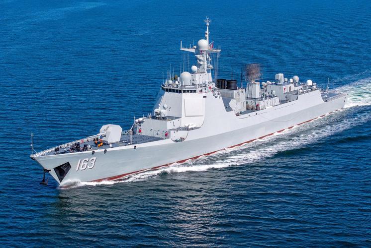 中国052DE遭冷遇？不是买不起，竟是养不起？为什么052D系列外贸版05