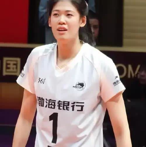2025年女排世锦赛“最耀眼”的10位主攻：第一位：李盈莹（中国，25岁