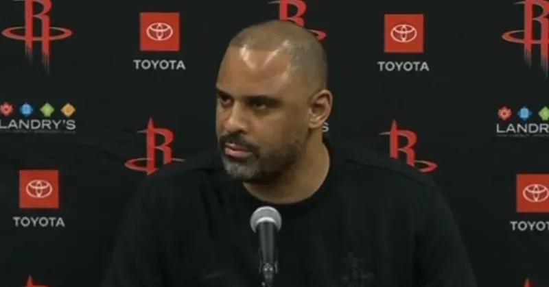 NBA常规赛火箭108-110不敌森林狼赛后，火箭主帅艾米-乌度卡接受媒体采