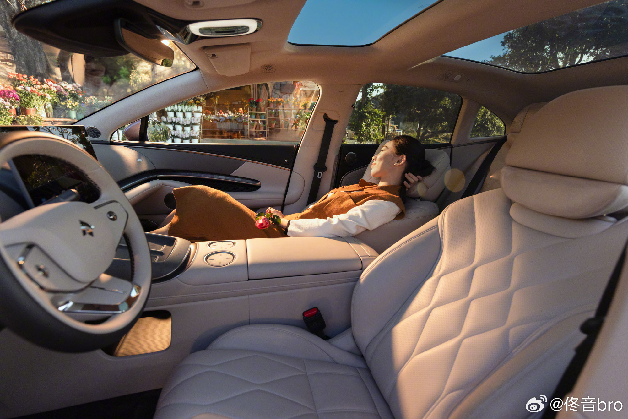 新豪华旗舰昊铂A800上市补贴后16.48万起广汽昊铂A800上市了，总结一下