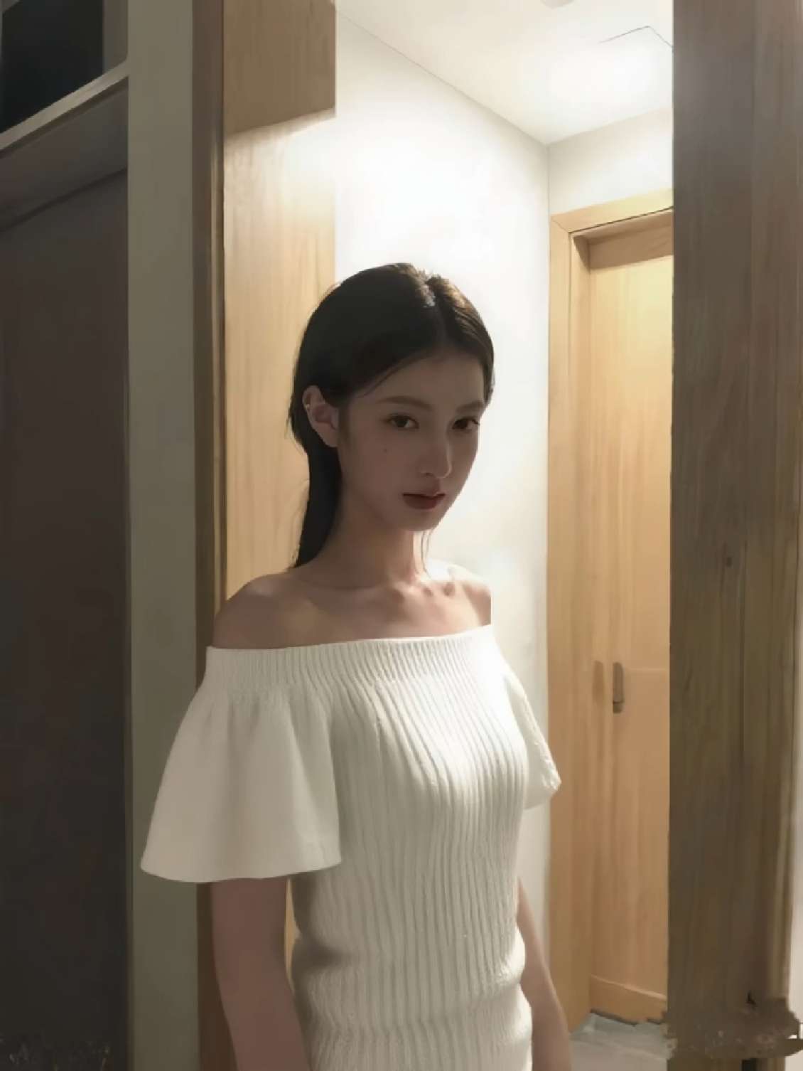 现在嫌我脾气大了 那之前是你妈抢你手机帮你哄的吗