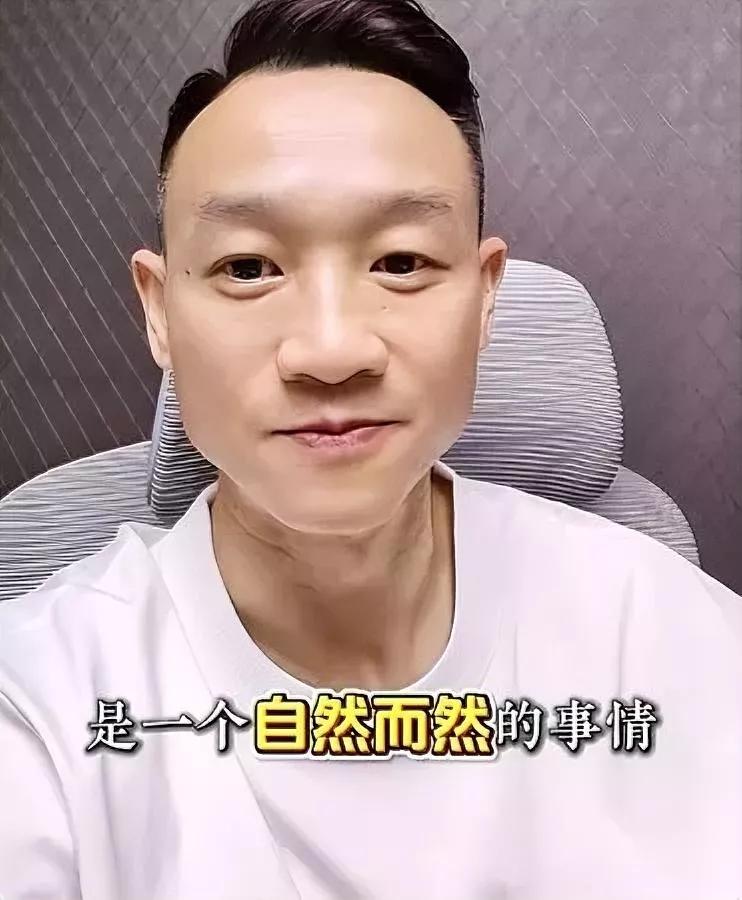 杨威最近懵了就因为健个身这事说出来好多人吵翻了。前阵子他去香港的健身