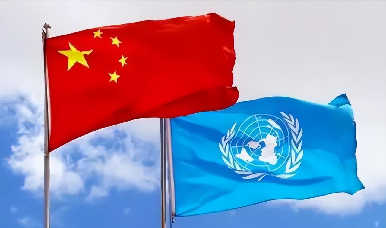 联合国安理会那间常年吵成一锅粥的会议室，2026年6月23号那天，居然比铁树开花