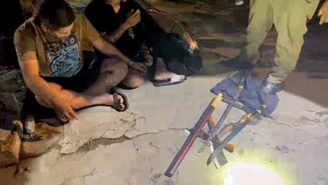 越南女学生打架家长请歹徒带枪欲“杀死”对方越南平阳-学生之间发生冲突，但家长