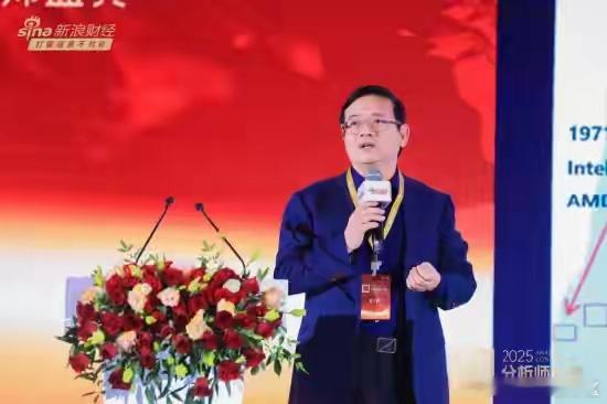 但斌：AI热潮刚刚开始，国内对标谷歌的公司可能只有两家“今天的AI热潮不是泡沫，