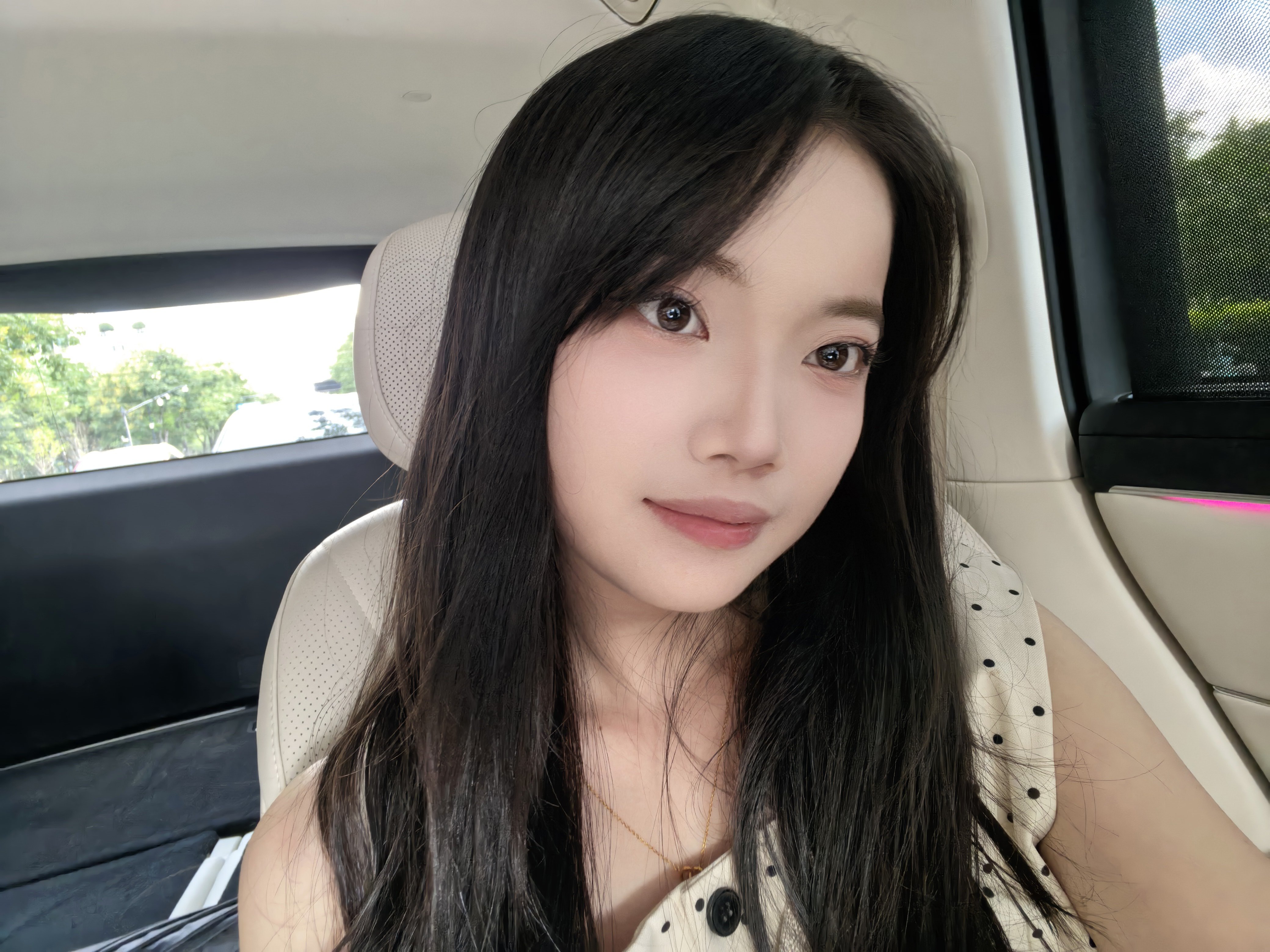 坐问界m8出门拍摄啦