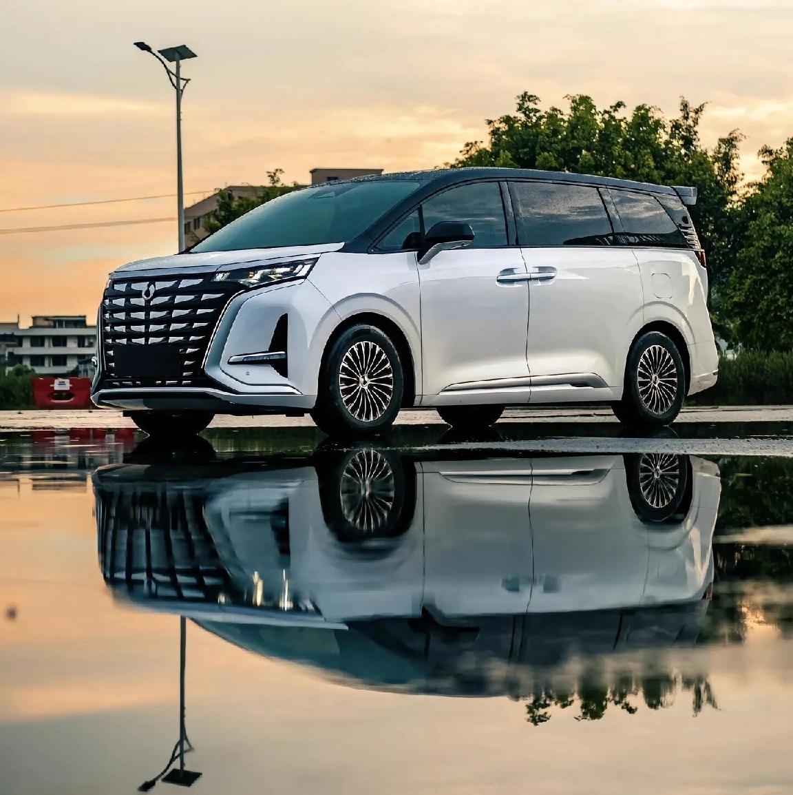 比亚迪是在“开火箭”吗？马克龙懵了，默茨也懵了，就连布德莱恩也看傻眼了！比亚迪