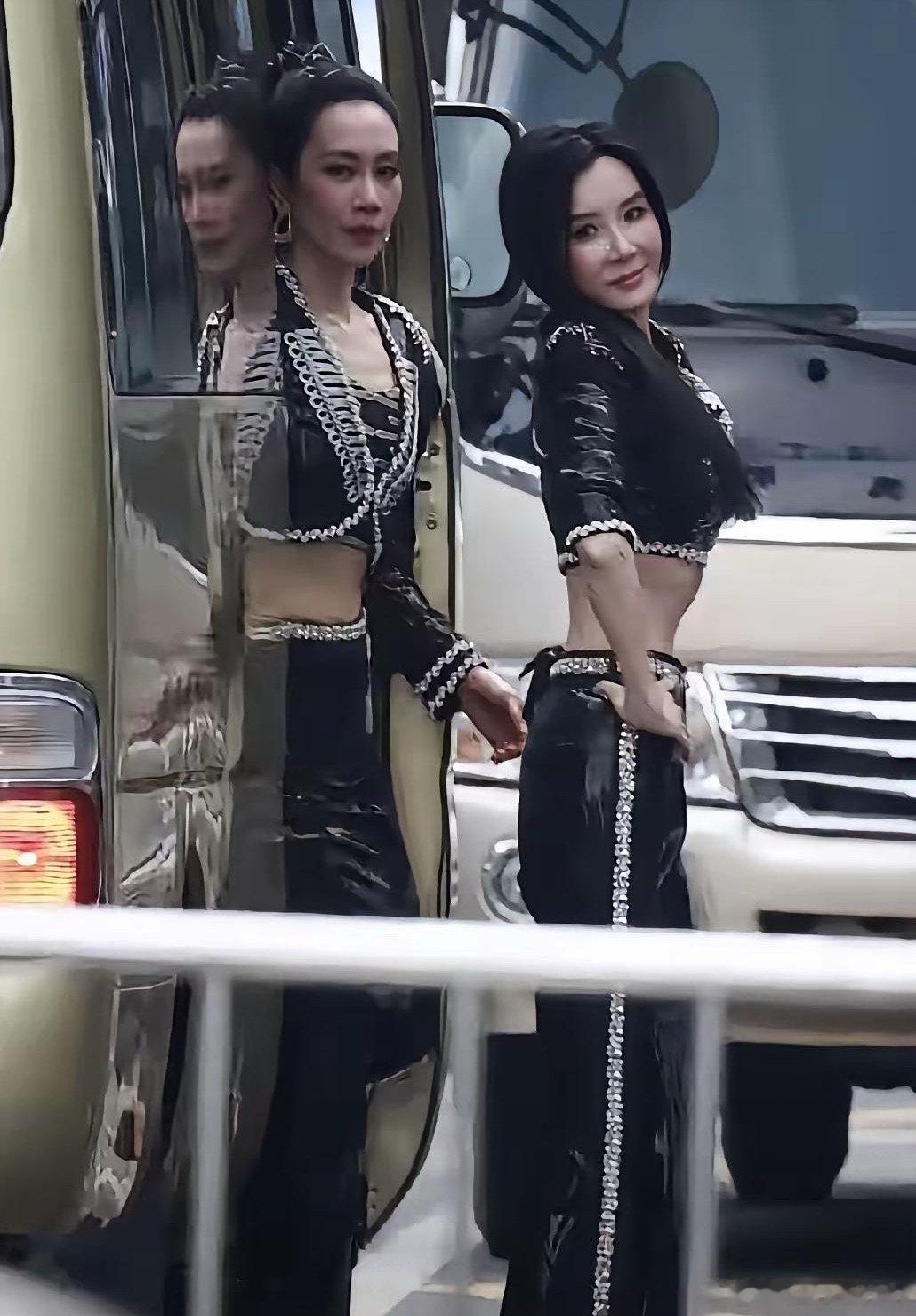 五十多岁萧蔷比温峥嵘还美