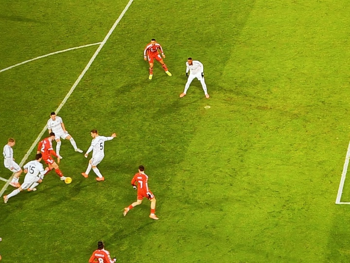 莱因克尔、希勒和卡拉格谈维尔茨进球: 判罚很离谱, 球员是越位的