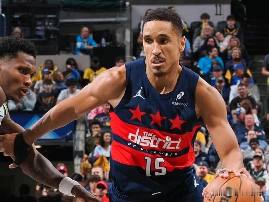 高级货还不出手？布罗格登今夏或签下底薪，争夺总冠军根据NBA前方记者爆料，布罗