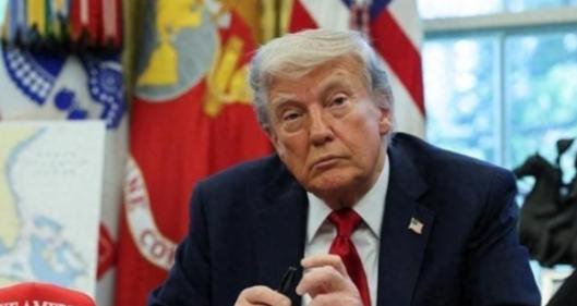 特朗普面对中国，有三个“不敢相信”。第一个，是中国完全不按全球套路出牌的反常