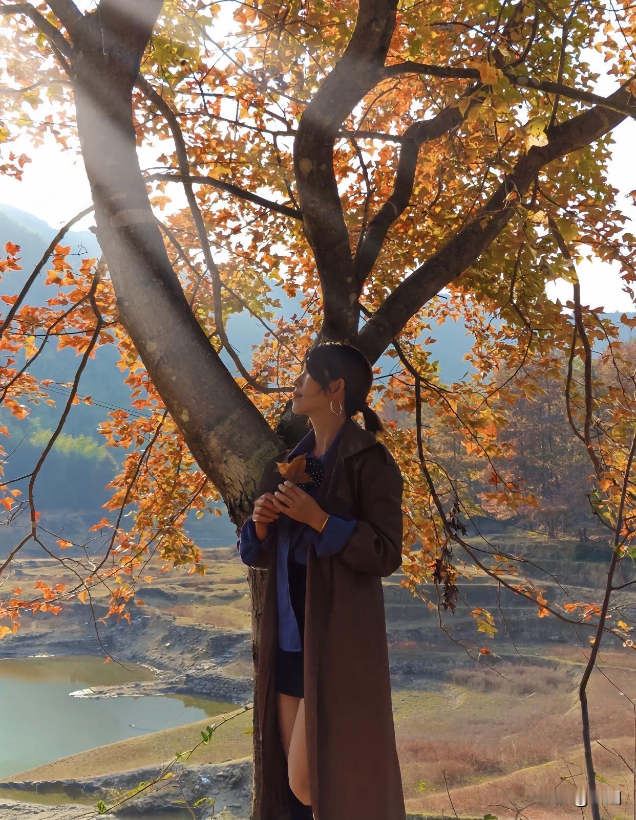 我认为四十岁的女人最美，对吗内心的强大让她们散发独特的美。