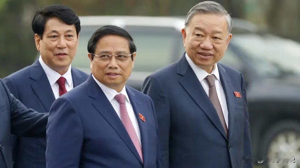越南政坛大洗牌！“五驾马车”迎来调整，将驶入新轨道。技术型官员与新生代同台共舞，