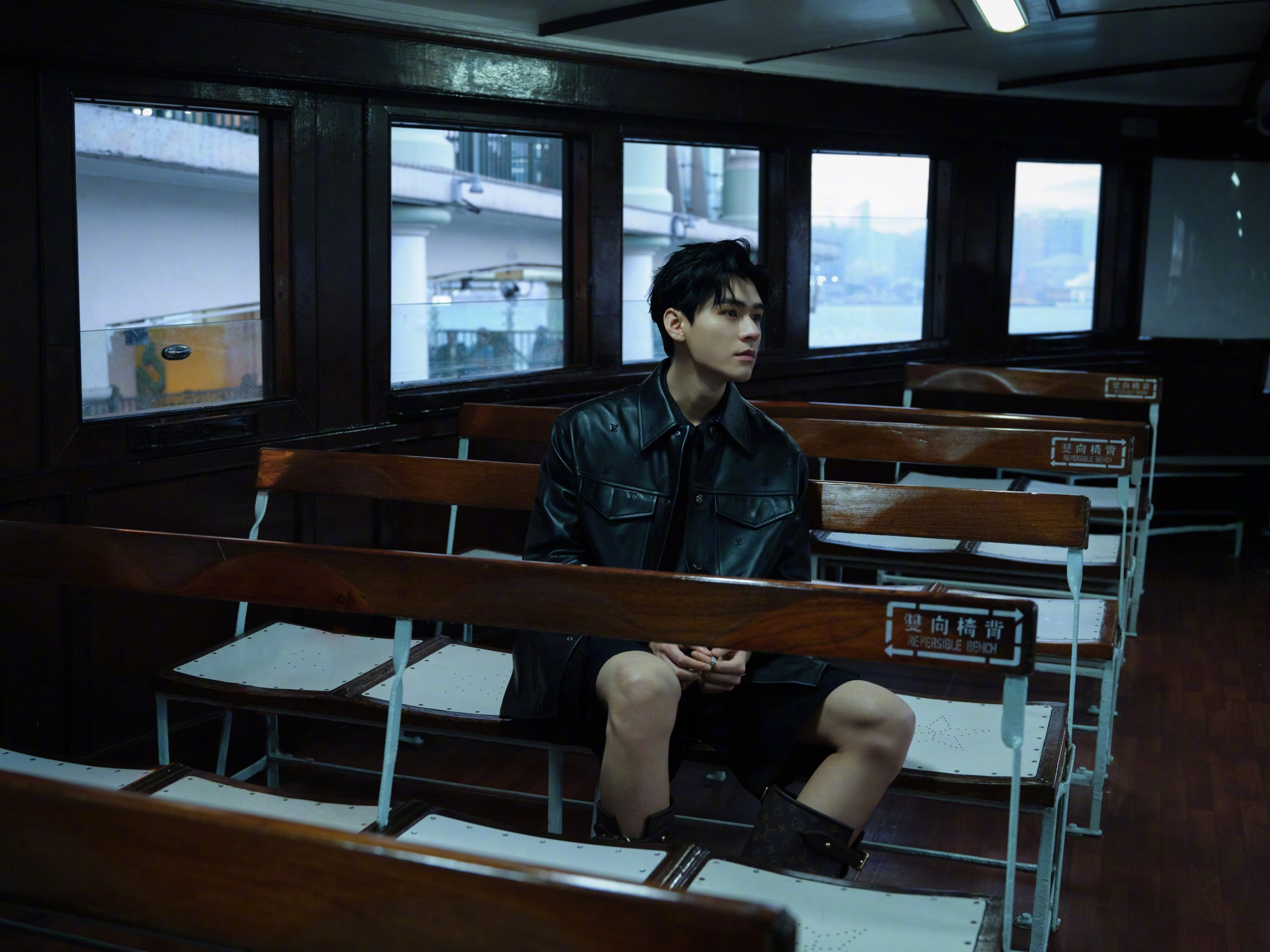 龚俊×巴黎男装周龚俊将出席LouisVuitton2027春夏男装系列