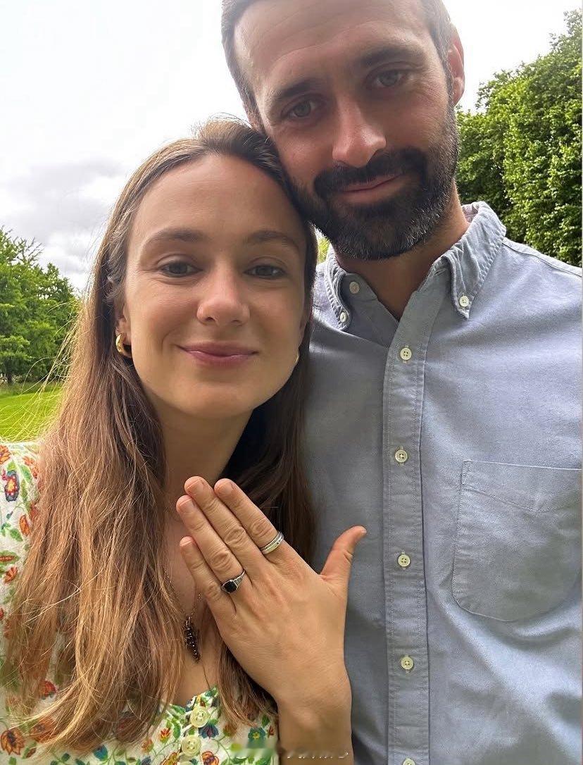 英国王室正值爷爷奶奶肯特公爵夫妇结婚6️⃣4️⃣周年，今天肯特公爵夫