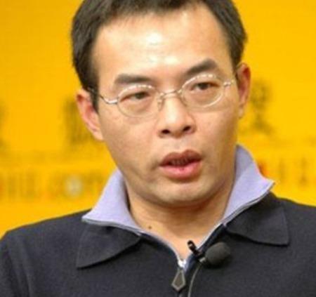 天上人间老板覃辉撞车打人传闻被辟谣，8月25日这篇文章揭开的真相比传闻还狠。