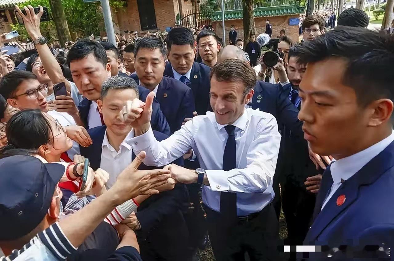 马克龙竟然呼吁欧洲对我国采取最严厉贸易政策。当初马克龙访华,我国念及多位法国总统