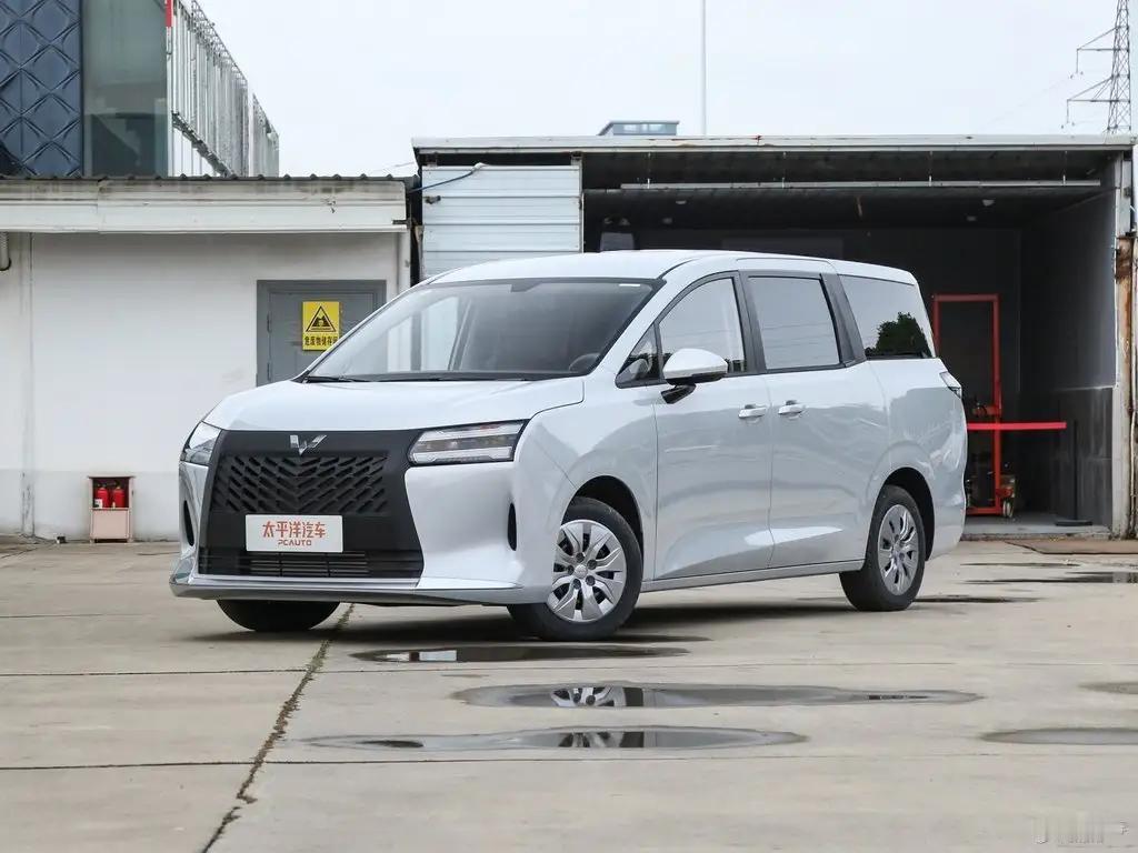 4s店十年金牌销售告诉你2026年买车四点忠告：第一、兜里有钱，能买SUV就