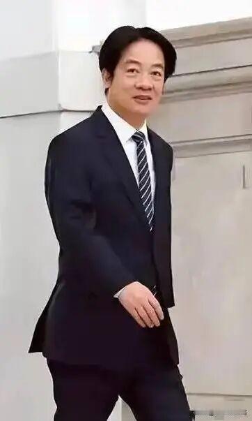 赖清德已经丧失理智！​台独首恶赖清德昨天(2月19日周四)晚上在社交平台发出