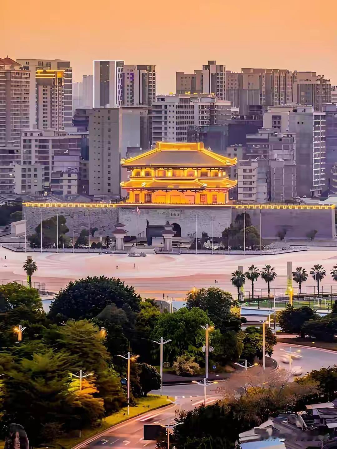 美不美，家乡水，亲不亲，家乡人。昔日之辉煌，今朝之灿烂！中国广东揭阳古城人民